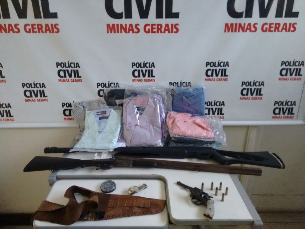 Armas apreendidas e artigos recuperados